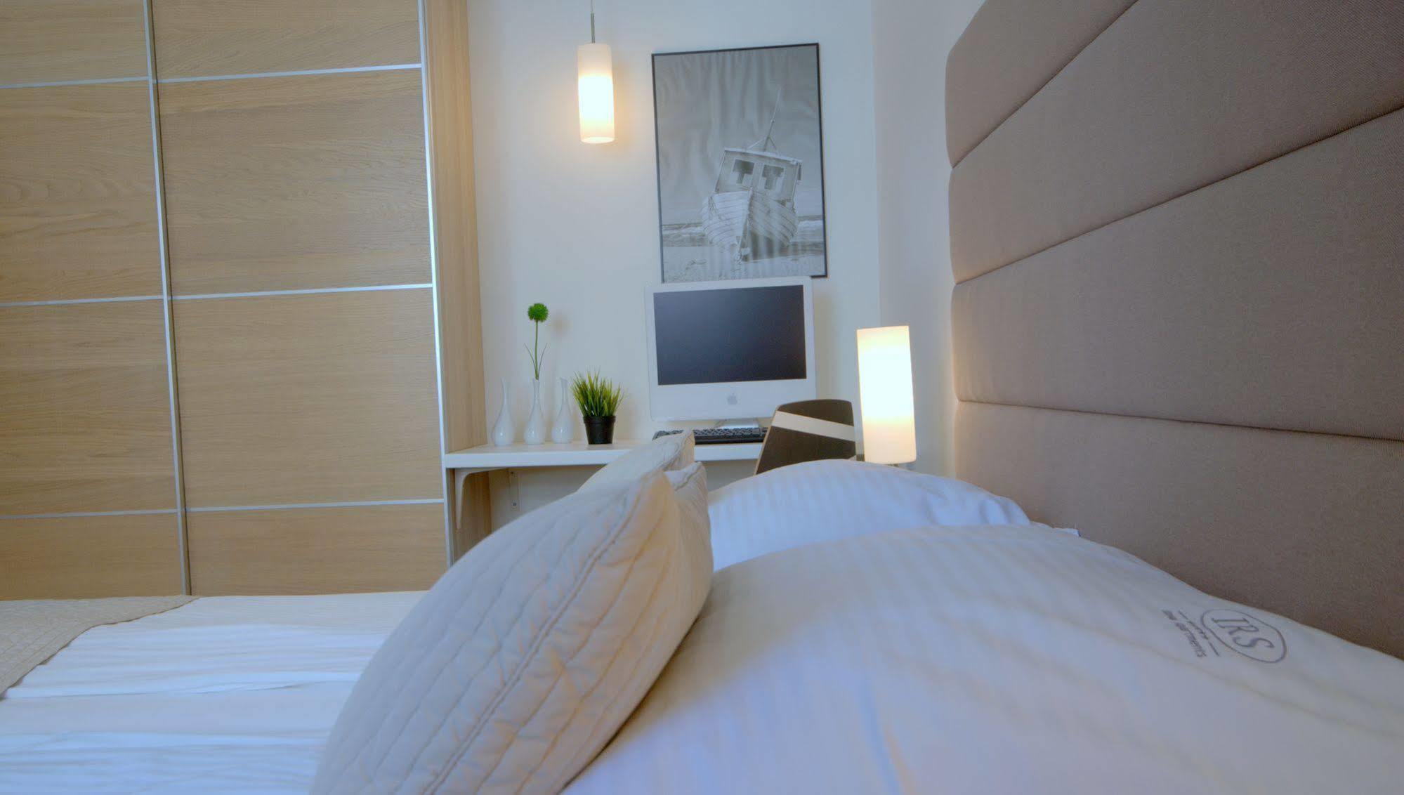 Irs Royal Apartments Apartamenty Irs Trzy Zagle Γκντανσκ Εξωτερικό φωτογραφία